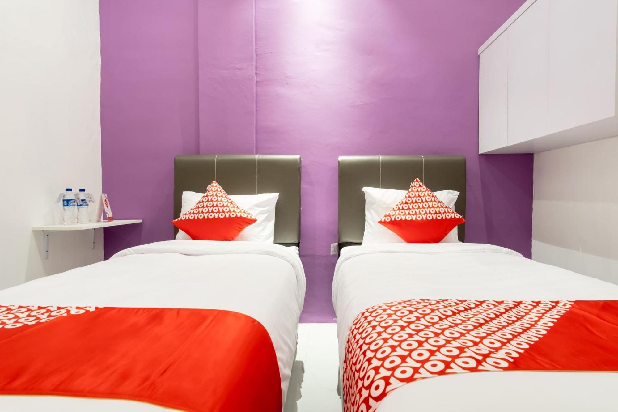 Super Oyo 839 Royal Guest House Medan Zewnętrze zdjęcie