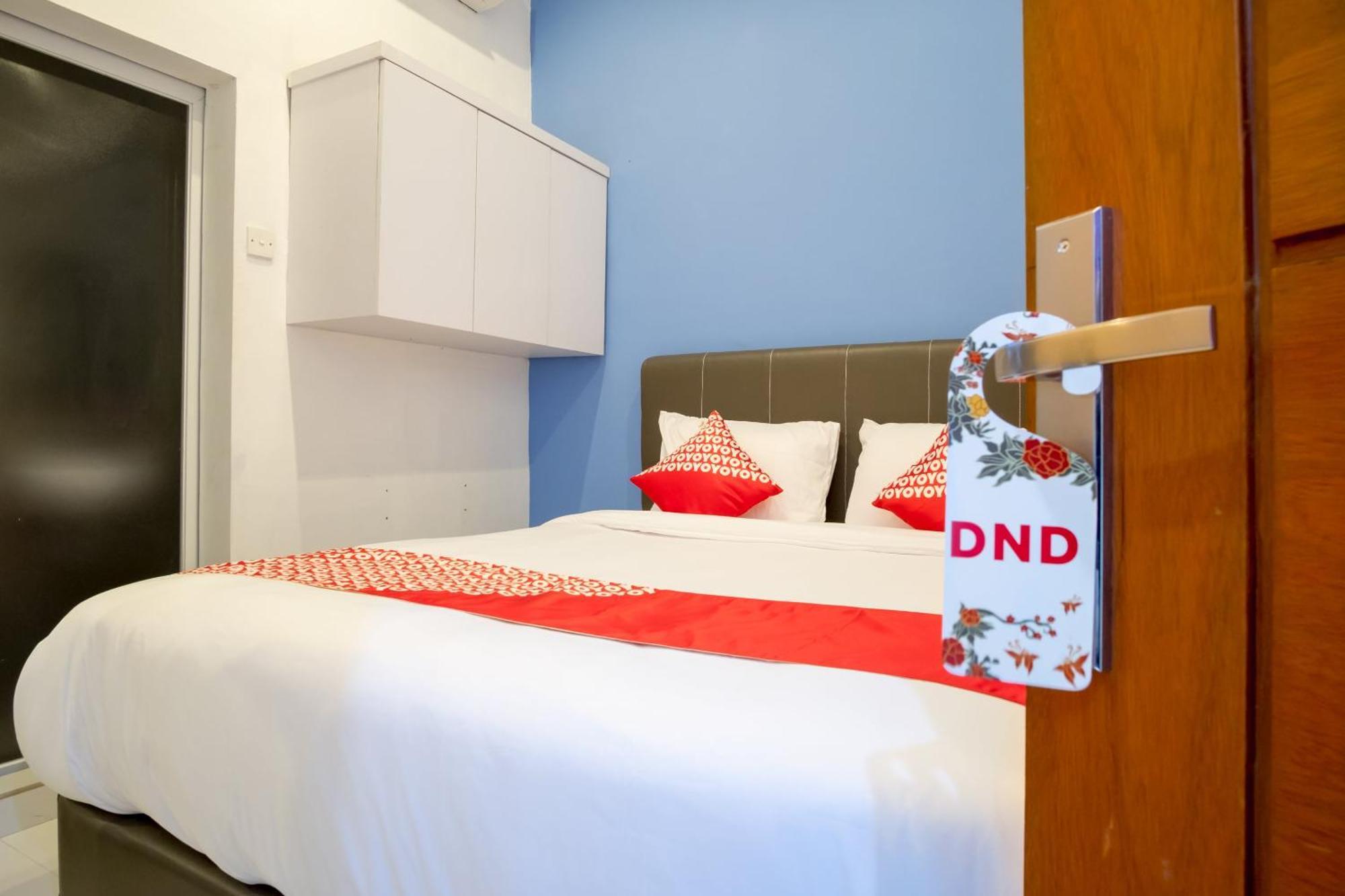 Super Oyo 839 Royal Guest House Medan Zewnętrze zdjęcie