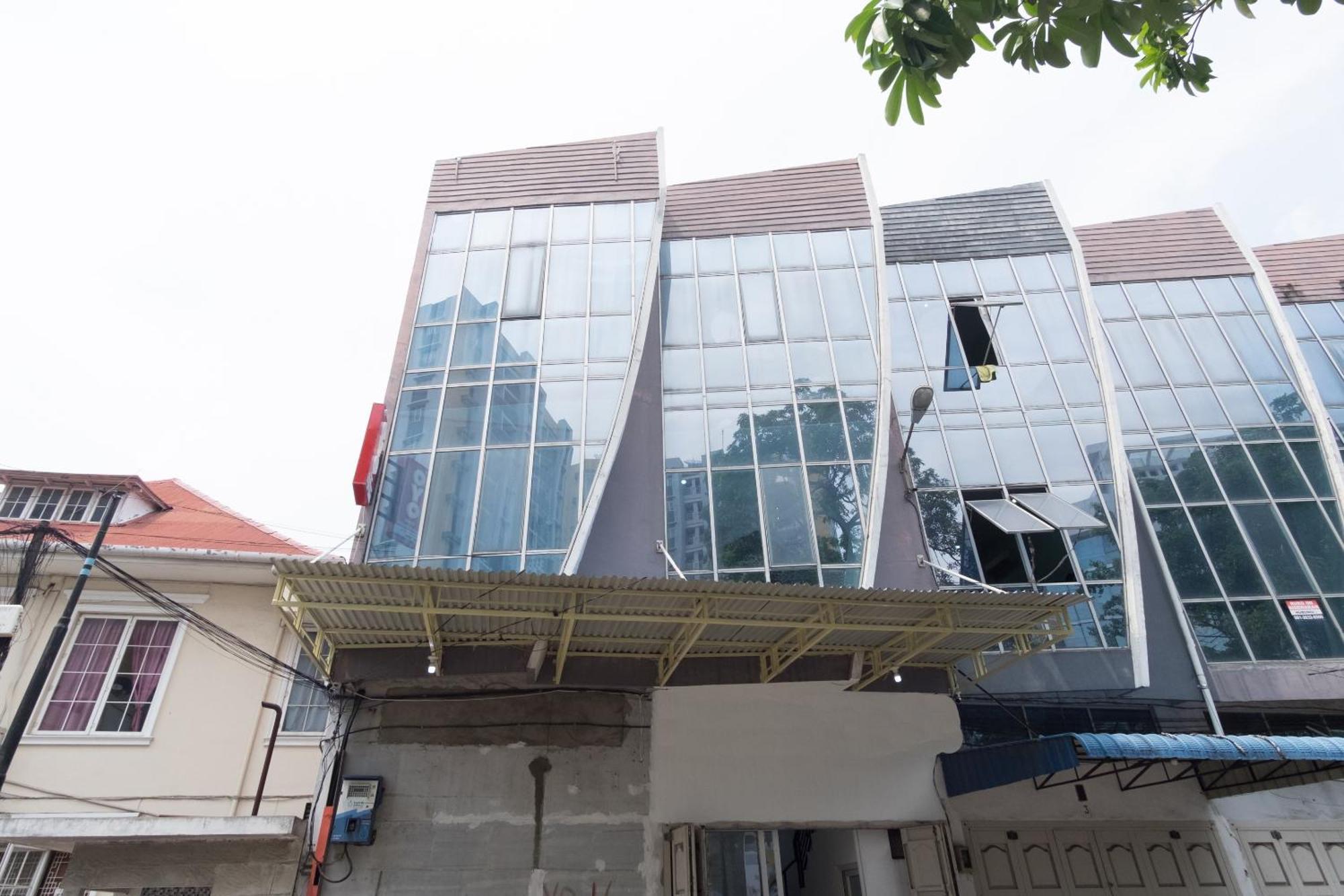 Super Oyo 839 Royal Guest House Medan Zewnętrze zdjęcie